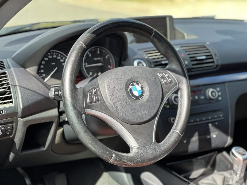 BMW SERIE 1 120d 177CV Intérieur M SPORT / Paiement 4X ou 10X Possible