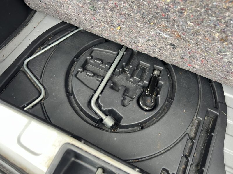 TOYOTA YARIS 1.3 VVT-i 86 - VENTE EN ETAT / PROBLEME MOTEUR LIRE ANNONCE