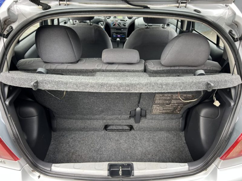 TOYOTA YARIS 1.3 VVT-i 86 - VENTE EN ETAT / PROBLEME MOTEUR LIRE ANNONCE