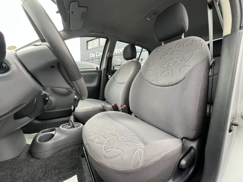 TOYOTA YARIS 1.3 VVT-i 86 - VENTE EN ETAT / PROBLEME MOTEUR LIRE ANNONCE