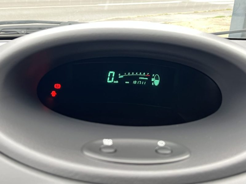 TOYOTA YARIS 1.3 VVT-i 86 - VENTE EN ETAT / PROBLEME MOTEUR LIRE ANNONCE