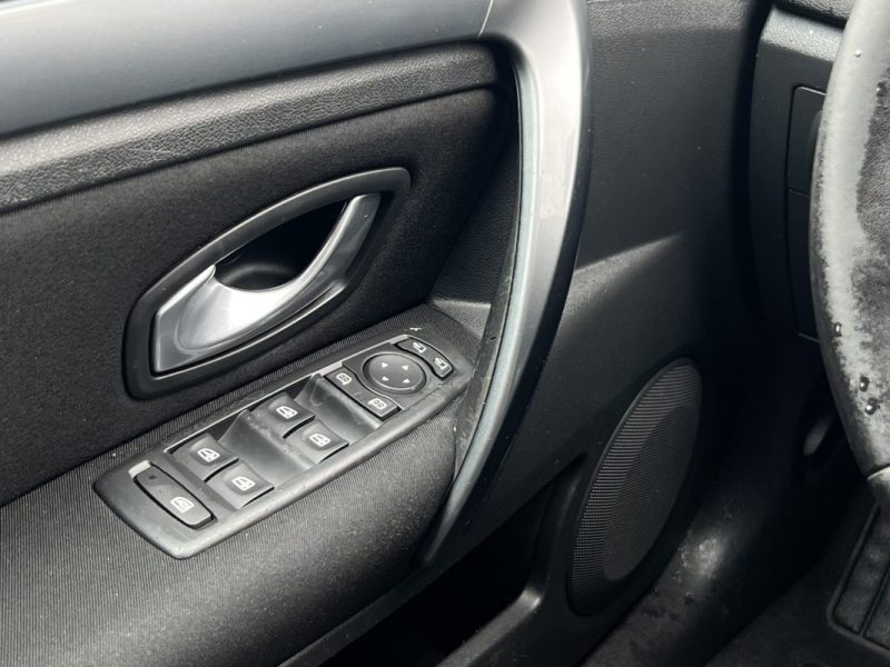 RENAULT LAGUNA 3 III - FRAIS A PREVOIR / 1.5 DCI 110 Cv