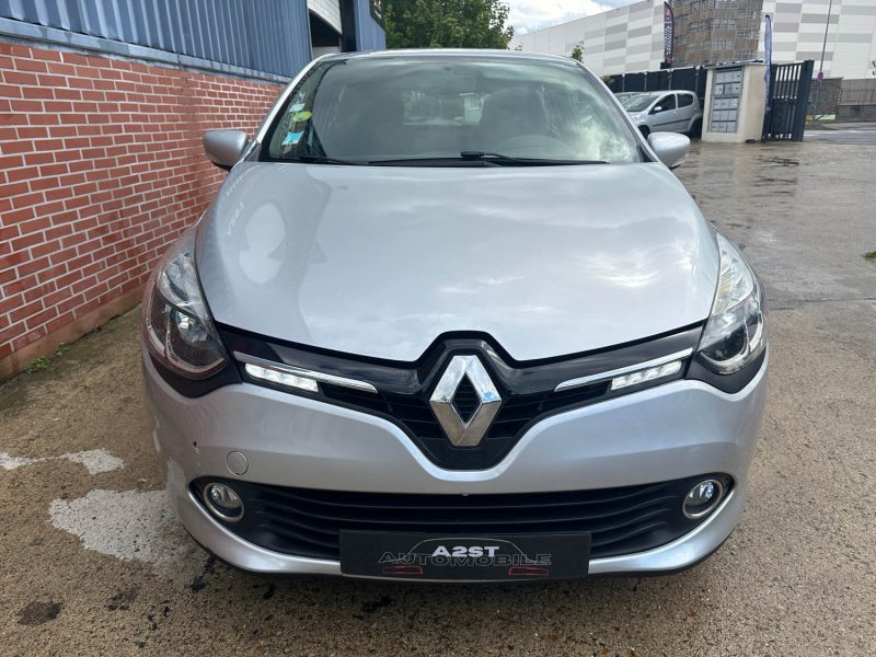 RENAULT CLIO 2015