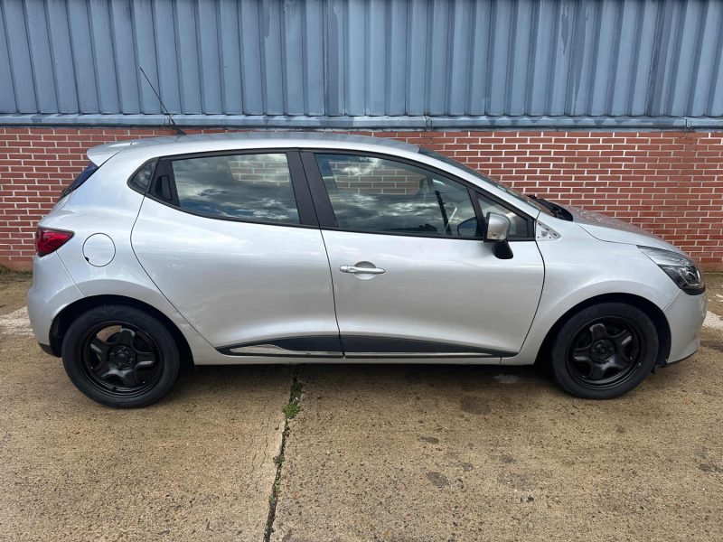 RENAULT CLIO 2015