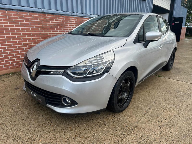 RENAULT CLIO 2015