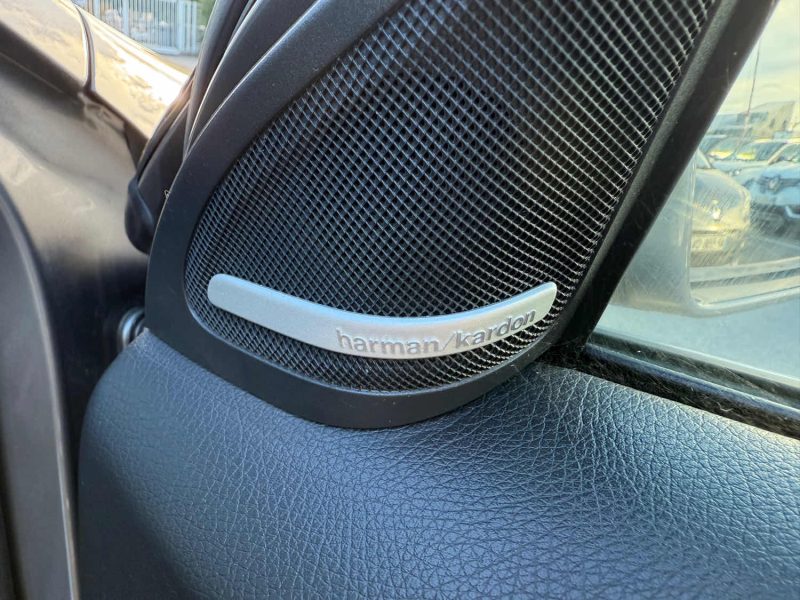 MERCEDES CLASSE GLA 200 156CH FASCINATION 7G-DCT FULLS OPTIONS GARANTIE