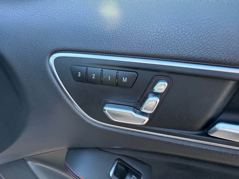 MERCEDES CLASSE GLA 200 156CH FASCINATION 7G-DCT FULLS OPTIONS GARANTIE