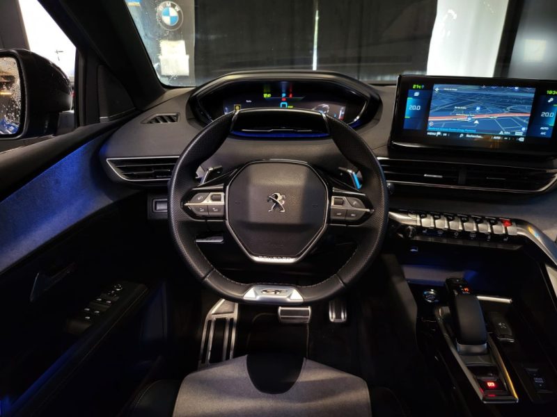 PEUGEOT 3008  GT 1.6THP 225CV HYBRIDE RECHARGABLE / MAIN  LIBRE / TOIT OUVRANT / SIEGES MASSANTS ELE