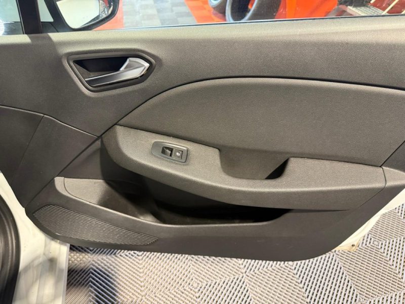 RENAULT CLIO V 1.0 TCE 100ch  INITIAL BUSINESS