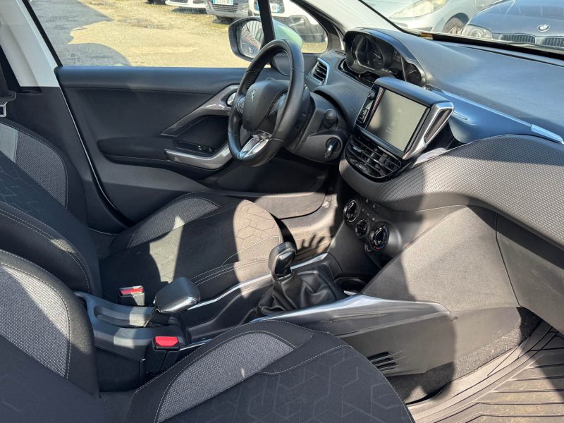 PEUGEOT 2008 1.6 HDi 100ch