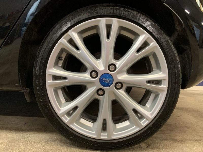 FORD FIESTA 1.0 EcoBoost 125ch Titanium 5p-Packs Hiver-83 000km 