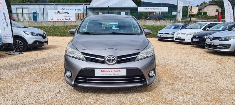 TOYOTA Verso - 110ch diesel 1.6 D-4D Skyview Edition