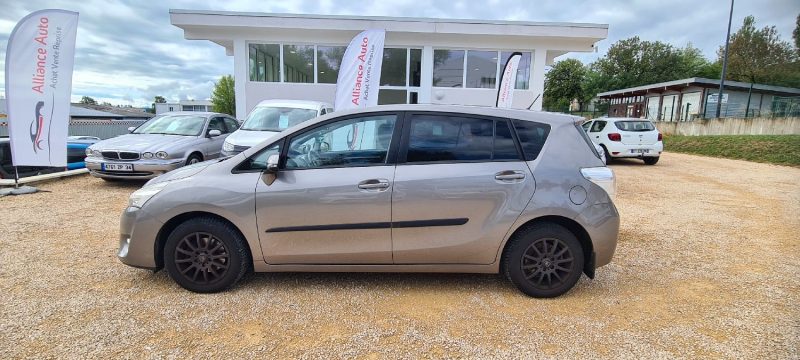 TOYOTA Verso - 110ch diesel 1.6 D-4D Skyview Edition