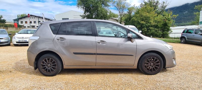 TOYOTA Verso - 110ch diesel 1.6 D-4D Skyview Edition