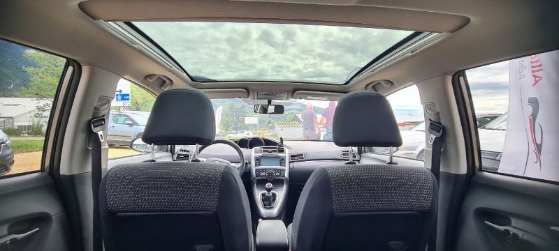 TOYOTA Verso - 110ch diesel 1.6 D-4D Skyview Edition