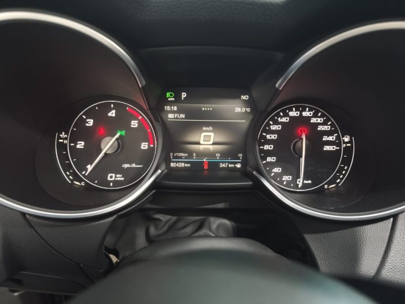 ALFA ROMEO ALFA ROMEO STELVIO 2.2 190 Cv FINITION EXECUTIVE - BOITE AUTOMATIQUE - GPS - CARPLAY - ATTELAGE CUIR  2019