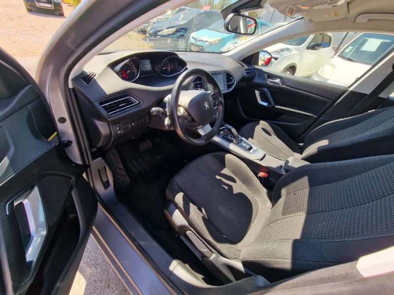 PEUGEOT 308 2020