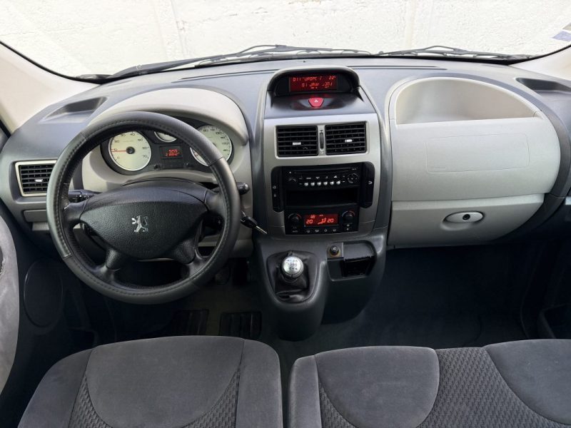 PEUGEOT EXPERT 2008