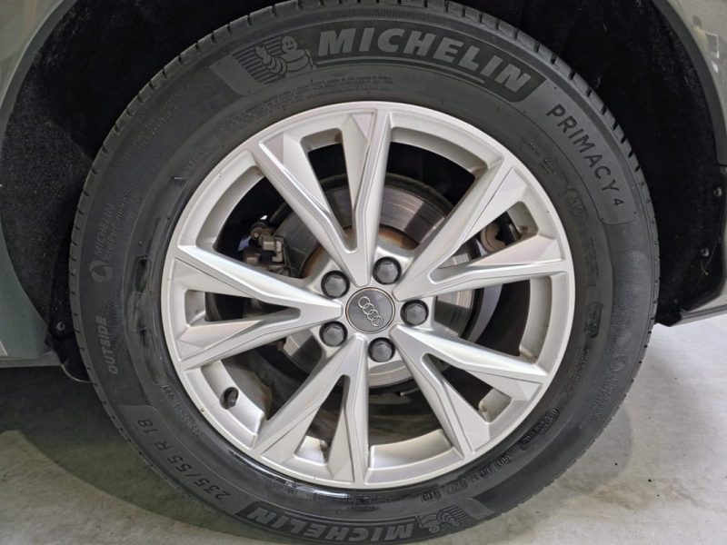 AUDI Q3 35 TFSI 150ch S-LINE S tronic 7 / SUIVI COMPLET AUDI