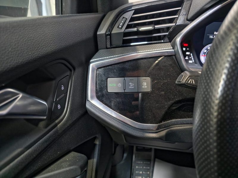 AUDI Q3 35 TFSI 150ch S-LINE S tronic 7 / SUIVI COMPLET AUDI