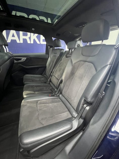 AUDI Q7 3.0 V6 TDI 272ch - 7 places - Toit ouvrant - Attelage