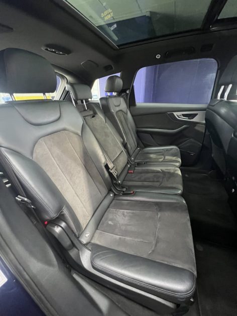 AUDI Q7 3.0 V6 TDI 272ch - 7 places - Toit ouvrant - Attelage