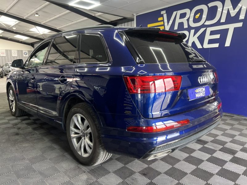 AUDI Q7 3.0 V6 TDI 272ch - 7 places - Toit ouvrant - Attelage