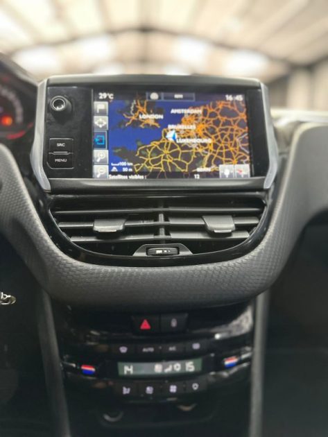 PEUGEOT 2008 1.2i 110ch Allure S&S EAT6 - Entretien complet Peugeot 2017