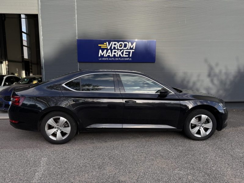 SKODA SUPERB 2.0 TDI 150cv Business - Distribution OK