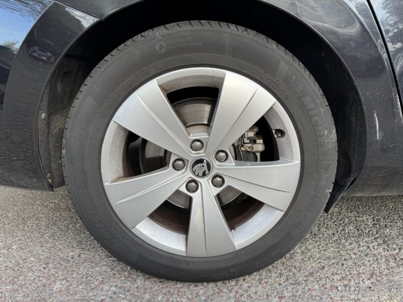 SKODA SUPERB 2.0 TDI 150cv Business - Distribution OK