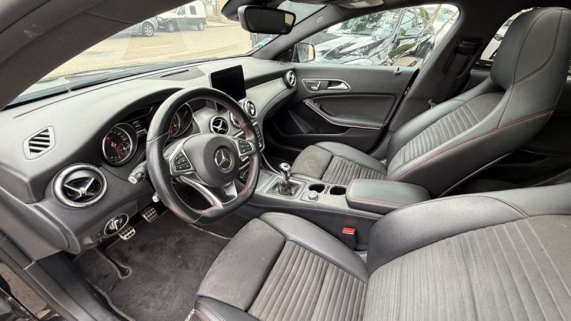 MERCEDES CLASSECLA Coupé 2.1 AMG 200CDI 136Cv