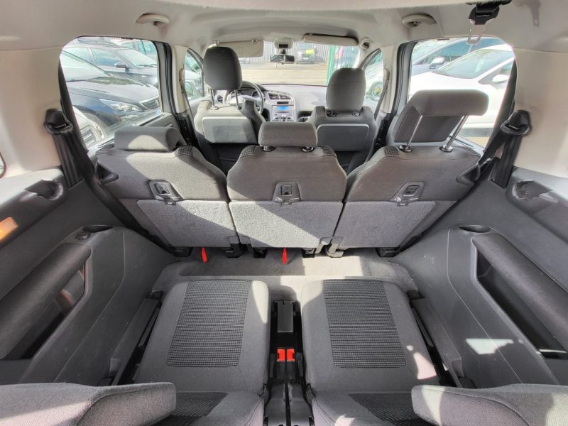PEUGEOT 5008 1.6 HDI 112 cv - GARANTIE 12 mois - Business - 7 places