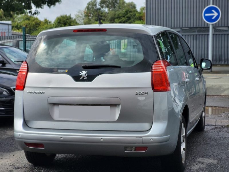 PEUGEOT 5008 1.6 HDI 112 cv - GARANTIE 12 mois - Business - 7 places