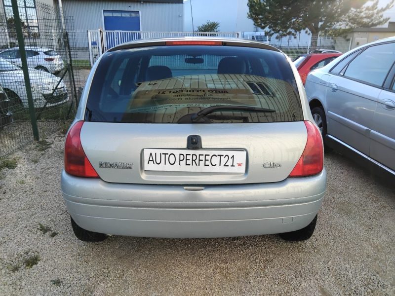 RENAULT CLIO 2 1998