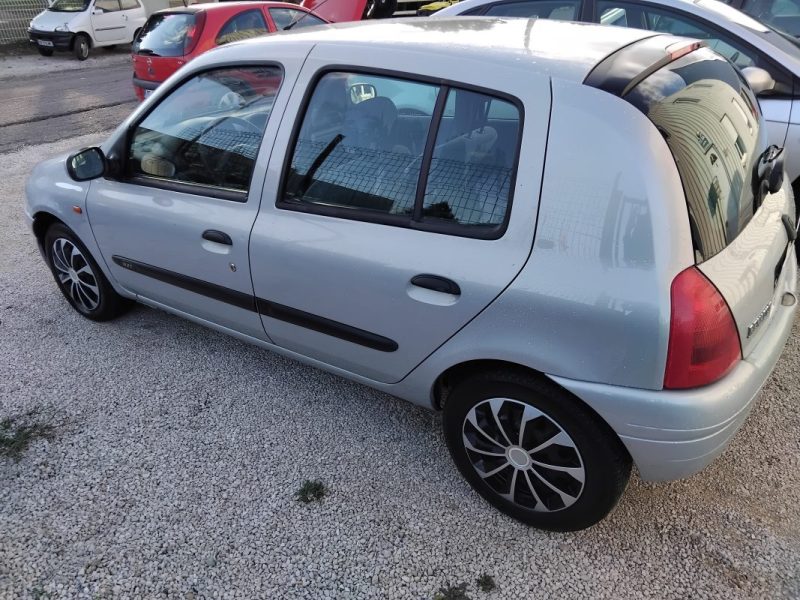 RENAULT CLIO 2 1998