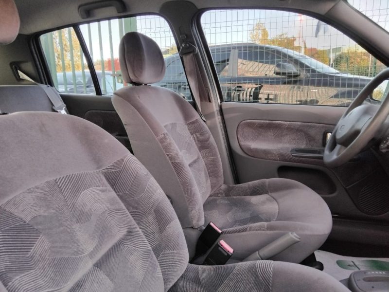 RENAULT CLIO 2 1998
