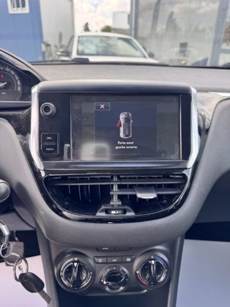 Peugeot 208 1.6 Bluehdi 100ch Allure Business S&S 5P