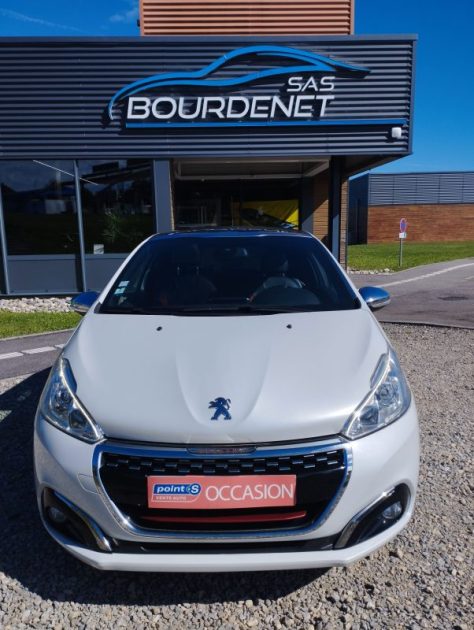 PEUGEOT 208 2016