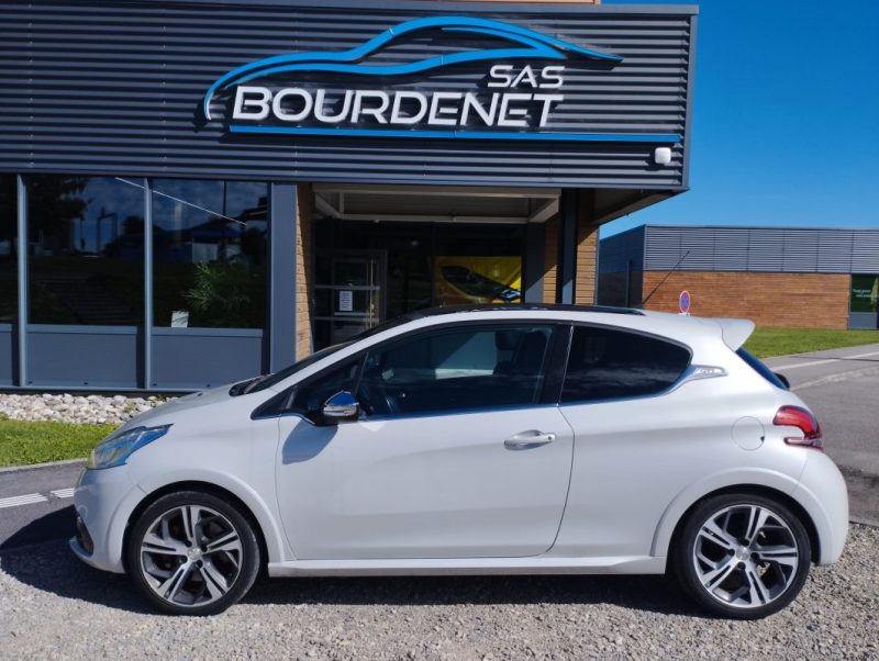 PEUGEOT 208 2016