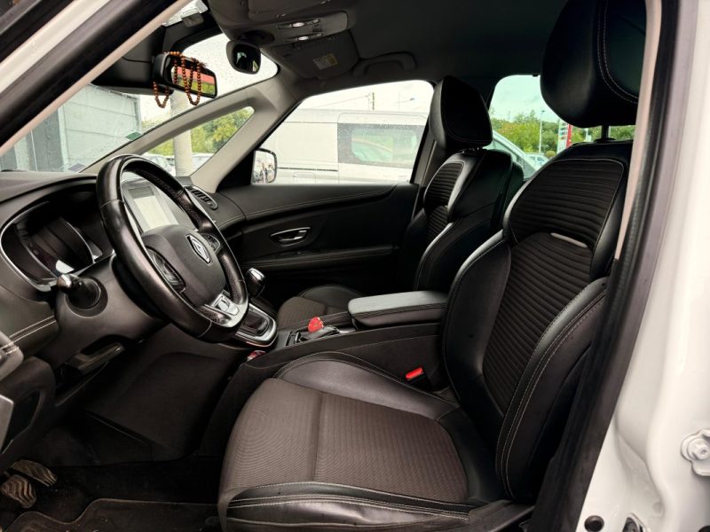 RENAULT SCENIC 1.6 dCi 130ch - Intense - Carrosserie 123 000 - voir photo - Garantie 12 mois