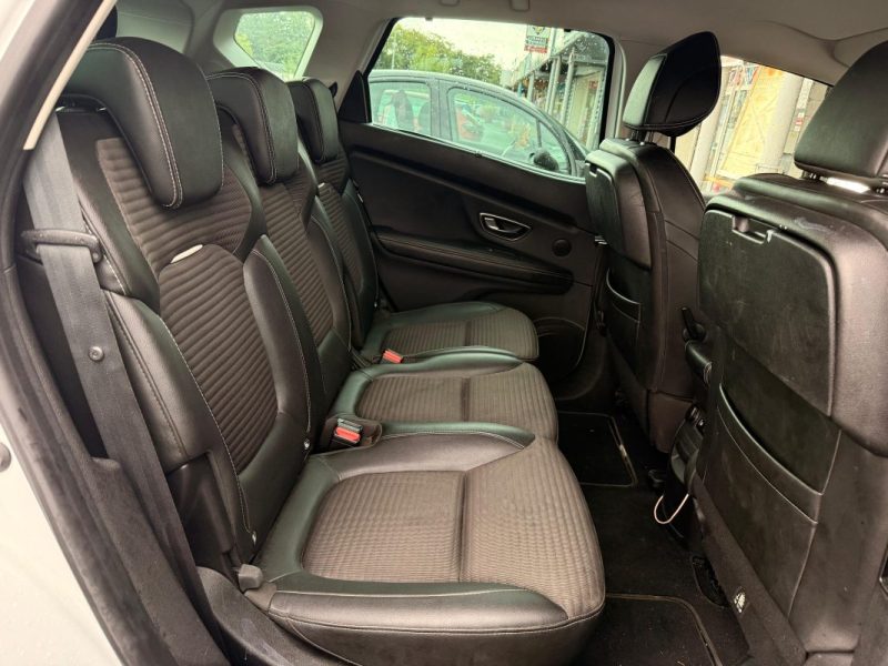 RENAULT SCENIC 1.6 dCi 130ch - Intense - Carrosserie 123 000 - voir photo - Garantie 12 mois