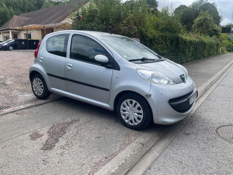 PEUGEOT 107 TRENDY 1.4HDI 55CH