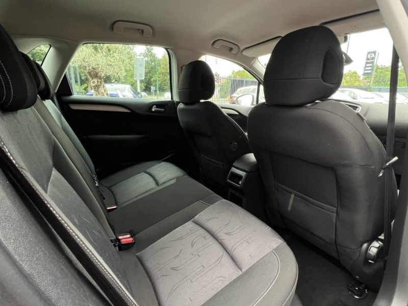 CITROEN C4 II MILLENIUM 1.6 VTI 120 Cv PREMIERE MAIN 21 700 Kms ECRAN GPS CRIT AIR 1 - GARANTIE 1 AN