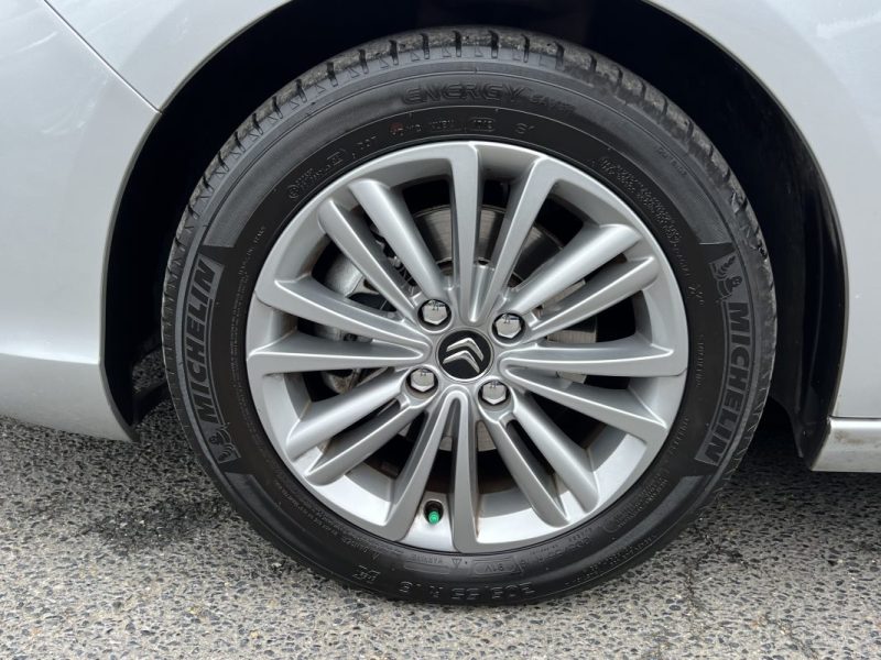 CITROEN C4 II MILLENIUM 1.6 VTI 120 Cv PREMIERE MAIN 21 700 Kms ECRAN GPS CRIT AIR 1 - GARANTIE 1 AN