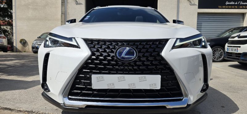 LEXUS UX 250H / Luxe + Pack Techno