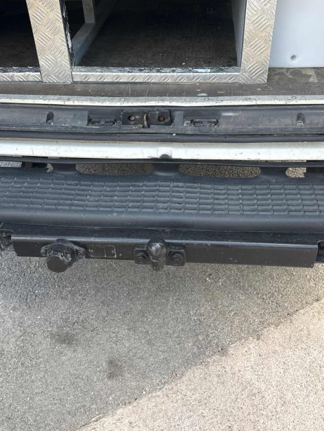 IVECO Daily 35S15 2.3 146ch 3pl CAMION AMENAGÉ / GALERIE DE TOIT / ATTELAGE