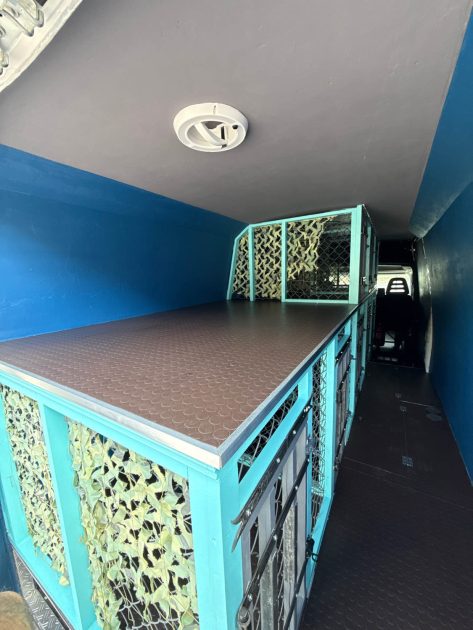 IVECO Daily 35S15 2.3 146ch 3pl CAMION AMENAGÉ / GALERIE DE TOIT / ATTELAGE