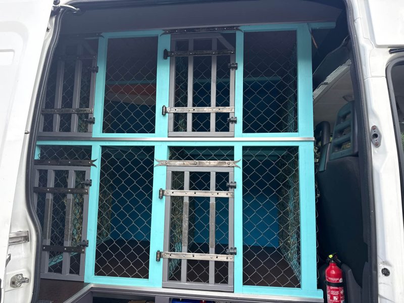 IVECO Daily 35S15 2.3 146ch 3pl CAMION AMENAGÉ / GALERIE DE TOIT / ATTELAGE