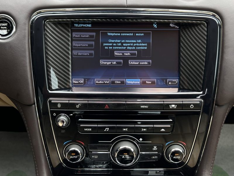JAGUAR XJ 351 LUXE PREMIUM 3.0 V6 275 Cv BOITE AUTO CUIR TOIT OUVRANT 82 600 Kms - GARANTIE 1 AN