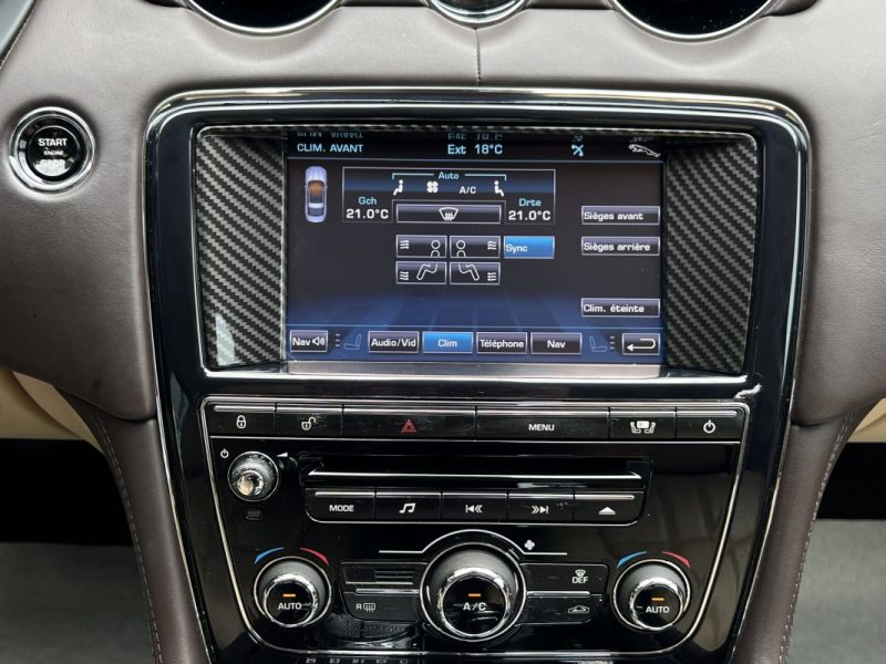 JAGUAR XJ 351 LUXE PREMIUM 3.0 V6 275 Cv BOITE AUTO CUIR TOIT OUVRANT 82 600 Kms - GARANTIE 1 AN